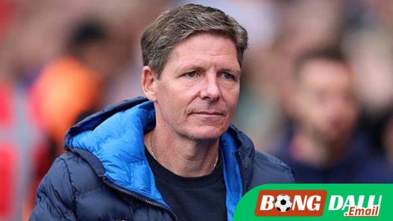 Oliver Glasner bị khuyên không nên dẫn dắt MU