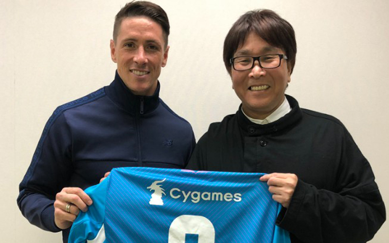 Torres và nhiều danh thủ là fan của Captain Tsubasa.