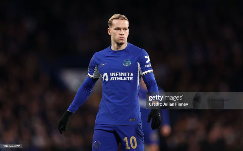 Mudryk gây ấn tượng với tốc độ tốt Mudryk gây ấn tượng với tốc độ tốt